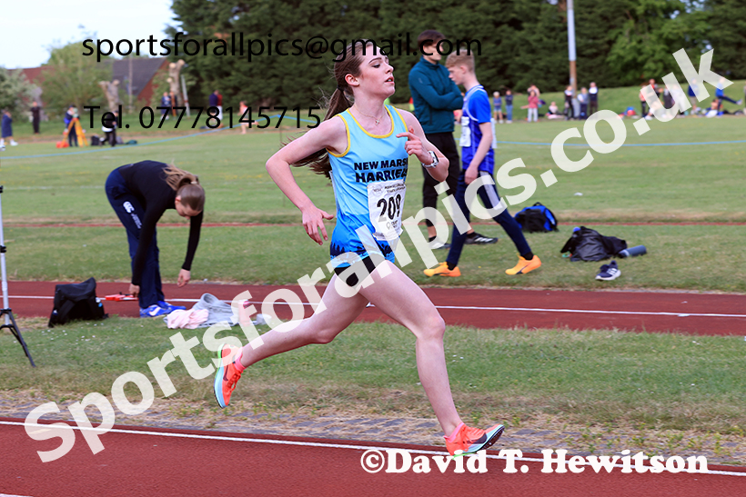 The 3000 metres, 2025 NEGP No 2, Monkton Stadium, Wednesday, May 28th. Photo: David T. Hewitson/Sports for All Pics